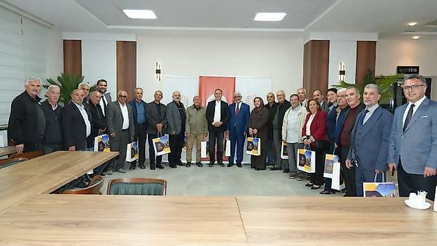 İl Müdürü Tosun, Emekli öğretmenlere bir araya geldi