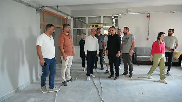İl Müdürü Tosun, Rekabet Kurumu Ortaokulu inşaatında incelemelerde bulundu