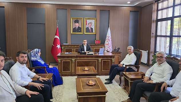 İl Müftüsü Haliloğlu'ndan Samsat Kaymakamı Gökçayır'a ziyaret