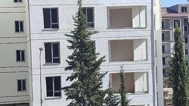 İnşaat işçisi canını hiçe sayarak çalıştı