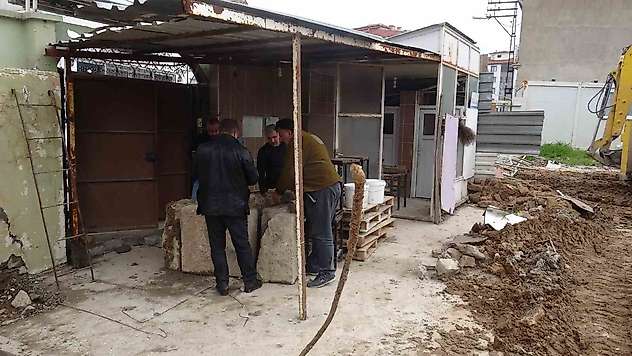 Kaçak kazı ihbarında altın bulundu iddiası polisi alarma geçirdi