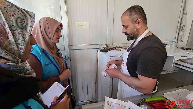 Kadınlar 'Zimem defteri' geleneğiyle borçları kapatıyor