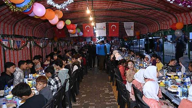 Kahramanmaraş Büyükşehir'den İdlib'de kardeşlik iftarı