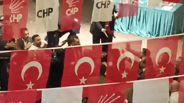 Kahramanmaraş'ta CHP kongresinde kavga