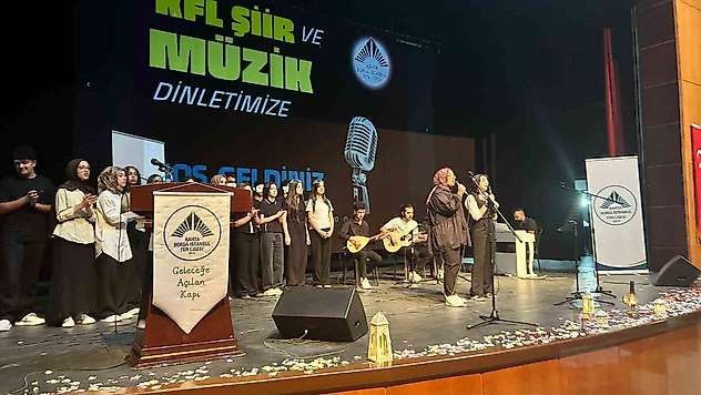 Kahta Borsa İstanbul Fen Lisesi'nden duygu dolu program