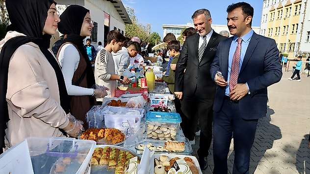 Kahta'da öğrencilerden Filistin'e destek kermesi