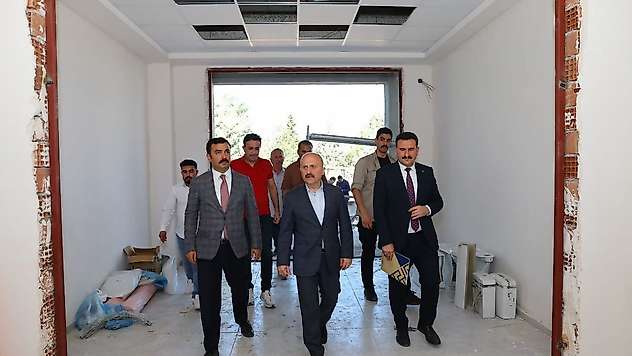 Kahta Yavuz Selim Ortaokulu ek binası inşaatına ziyaret