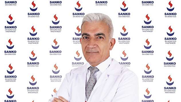 Kalbinde üfürüm duyulan her çocuğun değerlendirilmesi gerekir