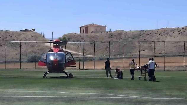 Kalp krizi geçiren hasta hava ambulansı ile Malatya'ya sevk edildi
