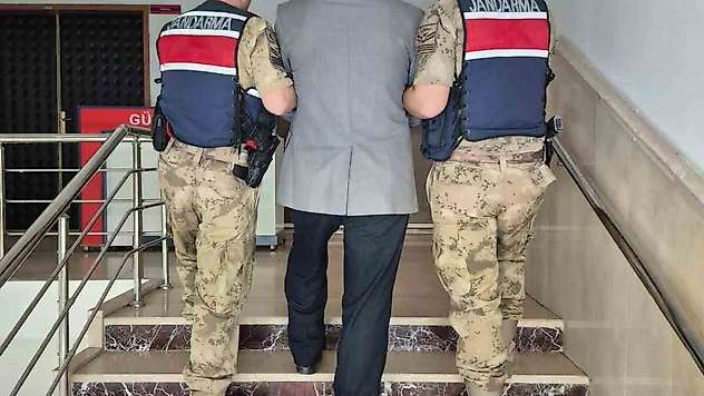 Karaköprü'de aranan şahıs yakalandı