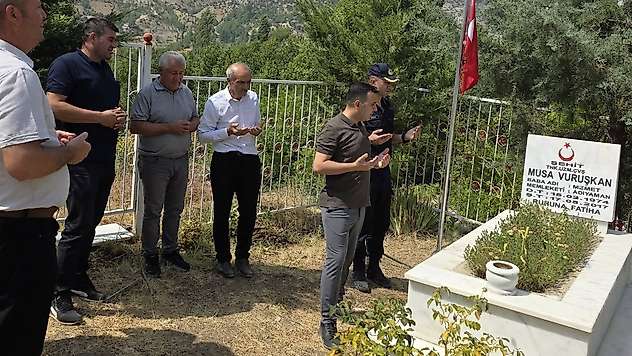 Kaymakam Algın'dan Hamzalar Köyünde şehit ailesine  ziyaret