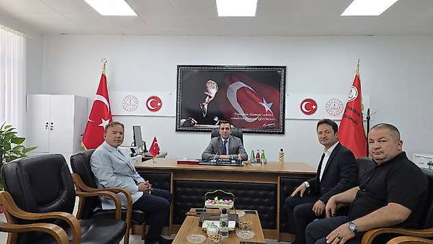Kaymakam Algın ilçe milli eğitim müdürlüğünü ziyaret etti