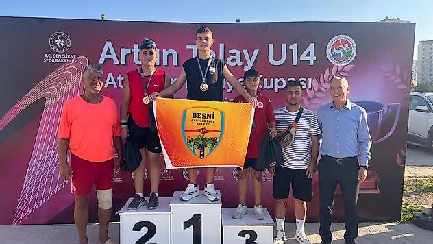 Kaymakam Aslan Şampiyon sporcuyu tebrik etti