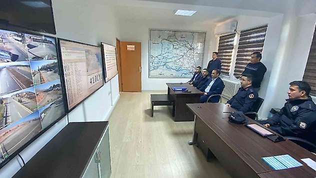 Kaymakam Partal, jandarmada incelemelerde bulundu