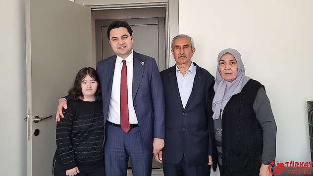 Kaymakam Seyhan'dan kalıcı konutlara yerleşen ailelere ziyaret