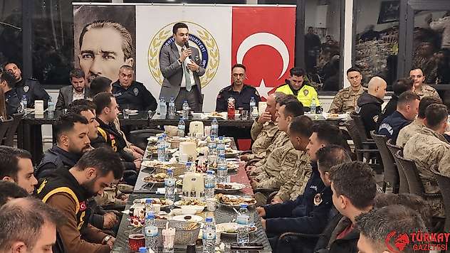 Kaymakam Seyhan, emniyet ve jandarma personelleriyle iftarda buluştu