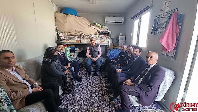 Kaymakam Seyhan: 'Şehitlerimizin ruhları şad, mekânları cennet olsun'