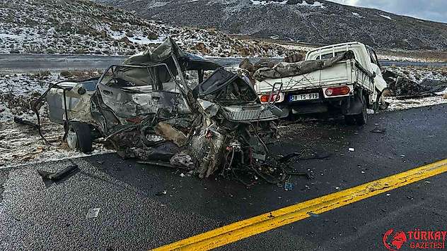 Kayseri'de feci kaza: 1 ölü, 1 yaralı