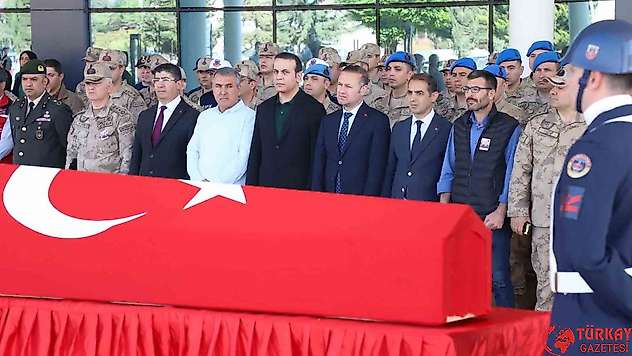 Kazada hayatını kaybeden uzman çavuş son yolculuğuna uğurlandı
