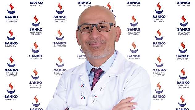 KBB Uzmanı Opr. Dr. Özdemir Sanko Üniversitesi hastanesi'nde 