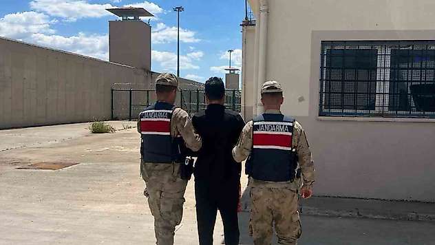 Kesinleşmiş 7 yıl hapis cezasıyla aranan şahıs yakalandı