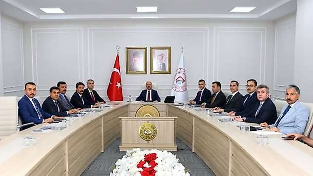 Kırsalda devam eden çalışmaların ele alındığı değerlendirme toplantısı yapıldı