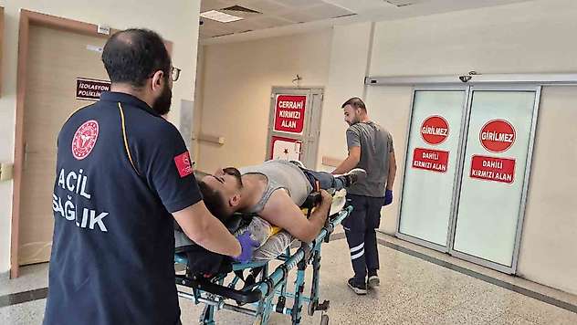 Kontrolden çıkan otomobil istinat duvarına çarptı: 1 yaralı