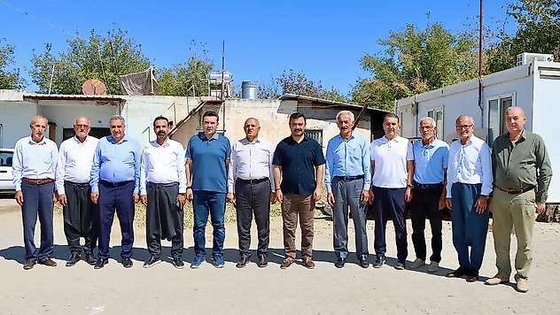 Köylerde kilitli parke taşı döşeme çalışmaları devam ediyor
