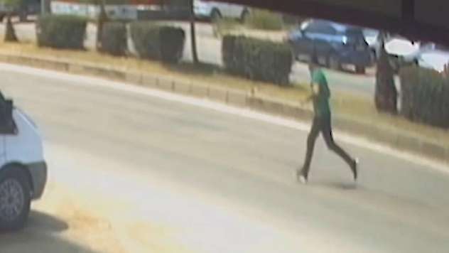 Kozan Adliyesi önünde silahlı kavga: 2 yaralı