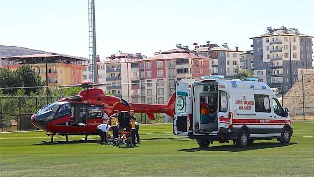 Malatya'da ambulans helikopter 80 yaşındaki hasta için havalandı
