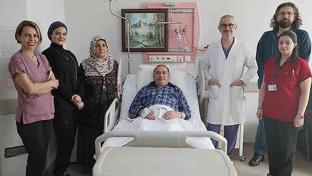 Malatya'da aort yırtığı kapalı yöntemle onarıldı