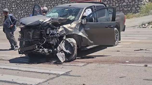 Malatya'da iki pikap çarpıştı: 3 yaralı