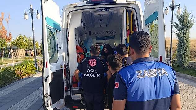 Malatya'da rahatsızlanan vatandaşa zabıta ekiplerinden hızlı müdahale