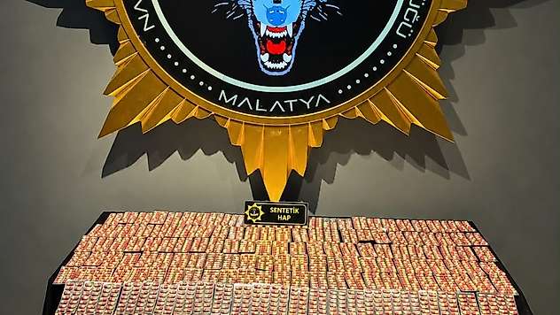 Malatya'da sokak satıcılarına operasyon: 3 gözaltı