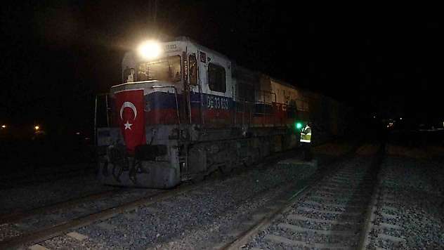 Malatya-Gölbaşı-Narlı-Nurdağı demir yolu hattı hizmete girdi