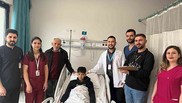 Mardin'de 12 yaşındaki çocuk kapalı böbrek ameliyatı ile sağlığına kavuştu