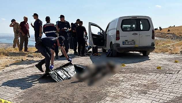 Mezarlık yanında silahla vurulmuş erkek cesedi bulundu