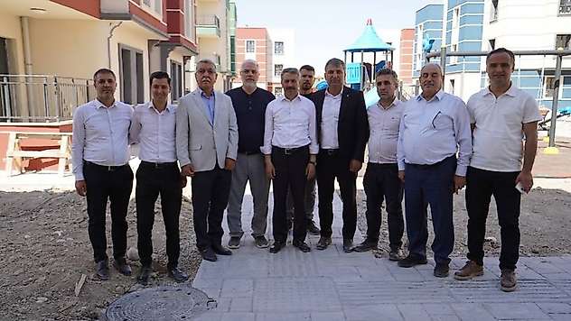 Milletvekili Alkayış Samsat'ta kalıcı konutlarda incelemelerde bulundu