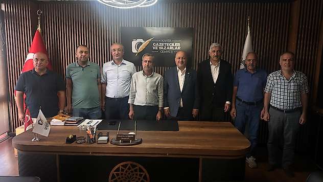 Milletvekili Kurt, Kahta'da basın mensuplarıyla bir araya geldi
