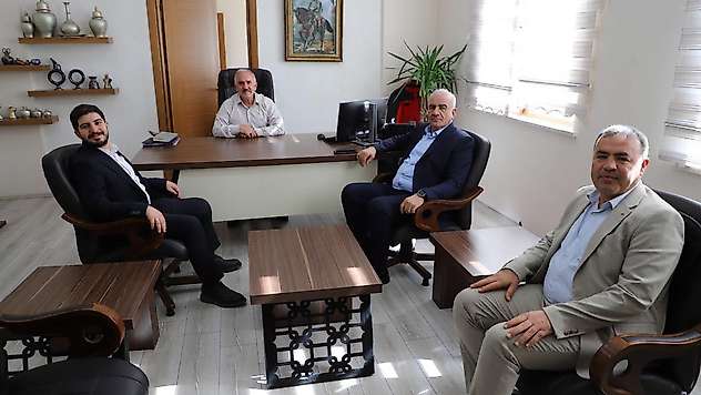 Milletvekili Özhan'dan Sosyal Yardımlaşma ve Dayanışma Vakfı'na ziyaret