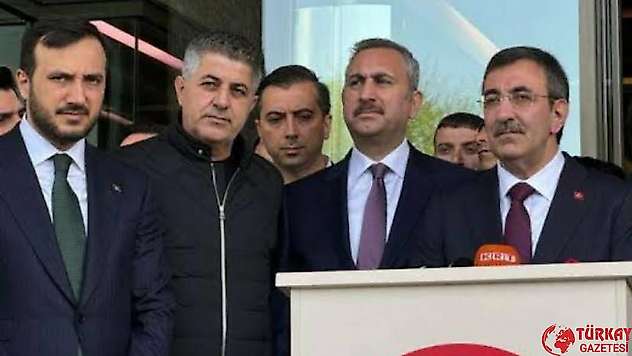 Milletvekili Şan, Sırrı Süreyya Önder'i hastanede ziyaret etti