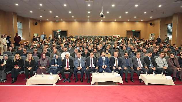 Modern dünyada aile ve düşünme becerileri konferansı gerçekleştirildi