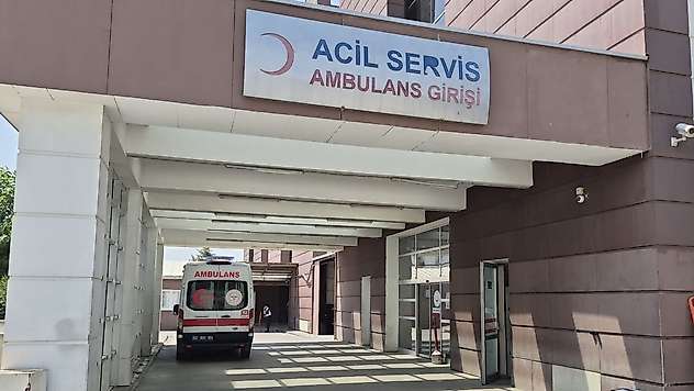 Motosiklet ile otomobil çarpıştı: 1 yaralı