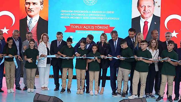 Nigar Erdemoğlu Ortaokulu'nda toplu açılış töreni düzenlendi