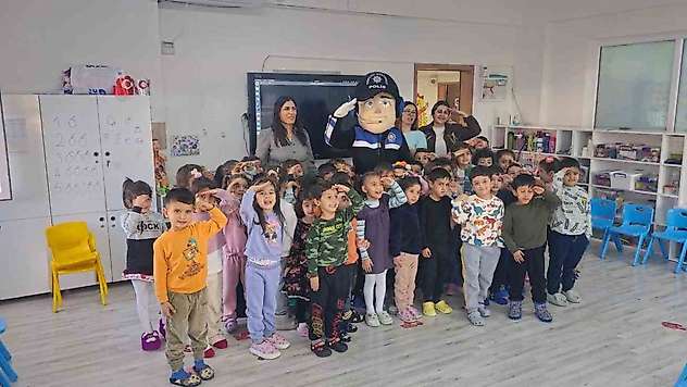 Öğrenciler polislik mesleği hakkında bilgilendirildi