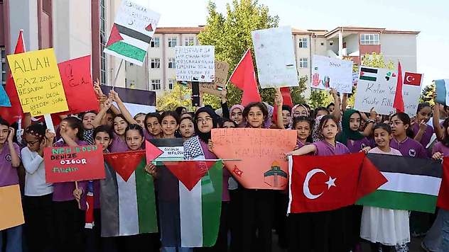 Öğrencilerden Filistin için farkındalık etkinliği