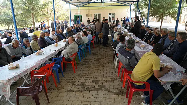 Örenli mahallesinde hizmetin lokması paylaşıldı