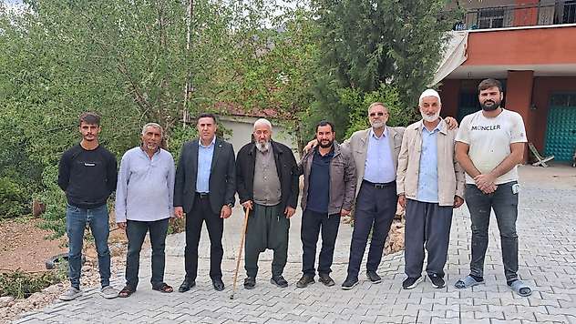 Pınarbaşı köyünde sokaklar kilitli parke taşıyla döşendi