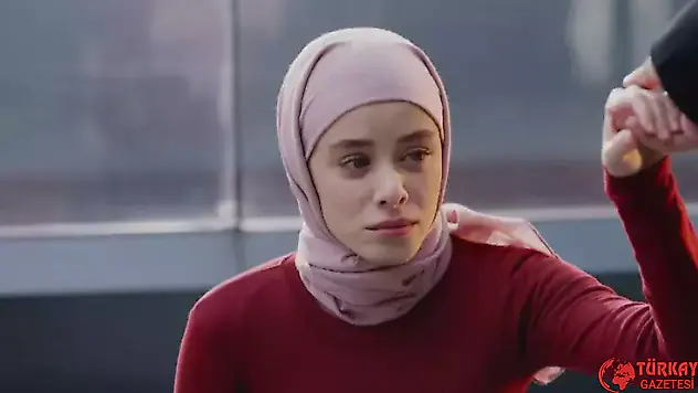 Piyasa dizisi kıyafetleri ve markaları