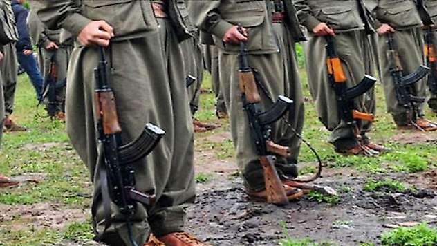 PKK kendini feshetti